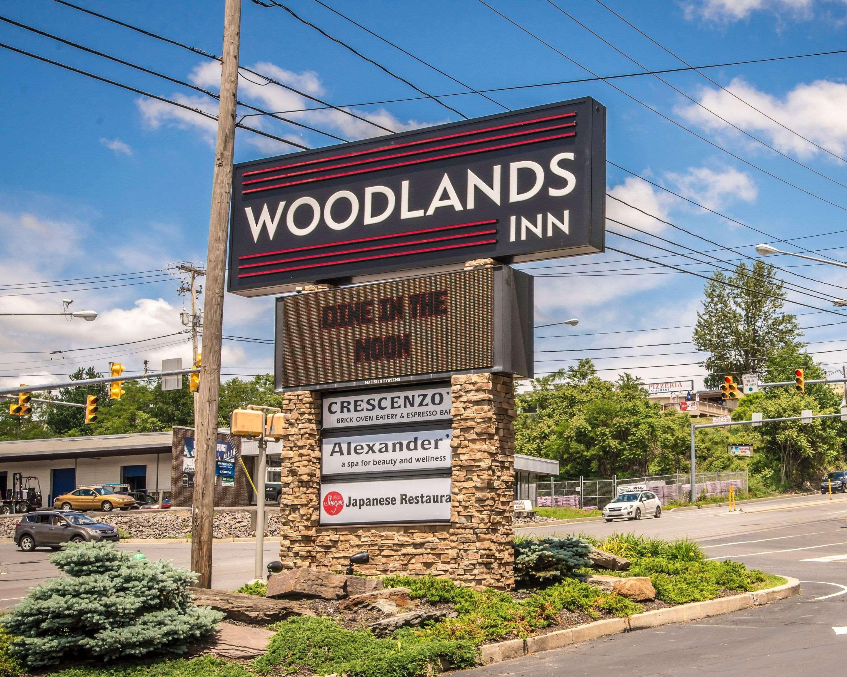 ןילקס-בארה The Woodlands Inn מראה חיצוני תמונה